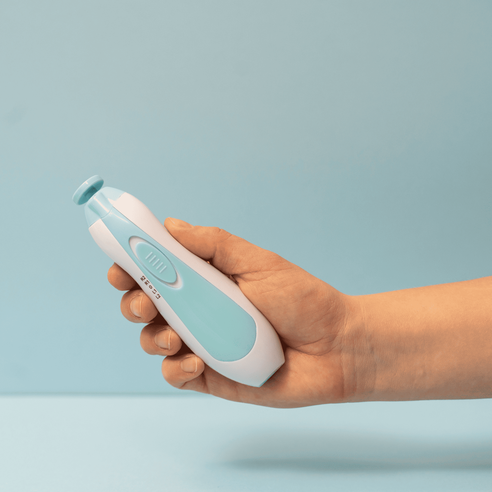 Busters Elektrisk Baby Neglefil – sikker neglepleje uden tårer